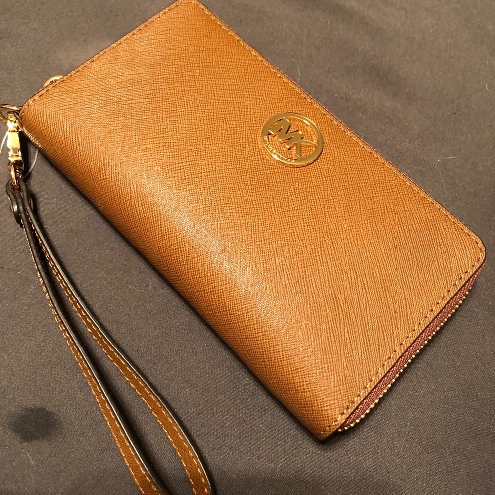 Michael Kors wallet